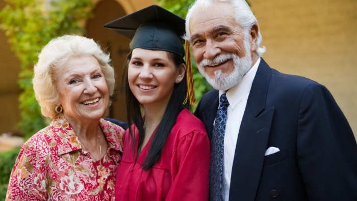 How to Help Grandkids Pay for College photo