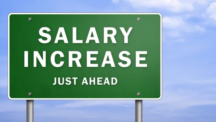 How to Position Yourself for a Salary Increase photo