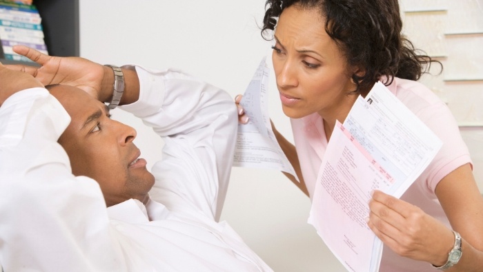 Is Your Spouse Financially Unfaithful photo