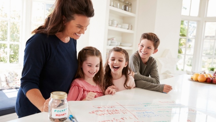When to Involve Kids in the Family Finances photo