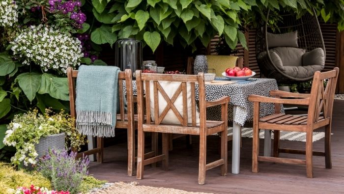 Ideas for an Affordable Outdoor Oasis photo