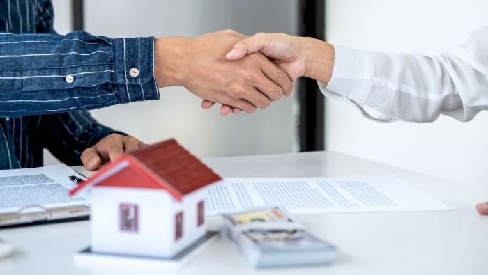 Steps to Negotiating the Best Price on a House photo
