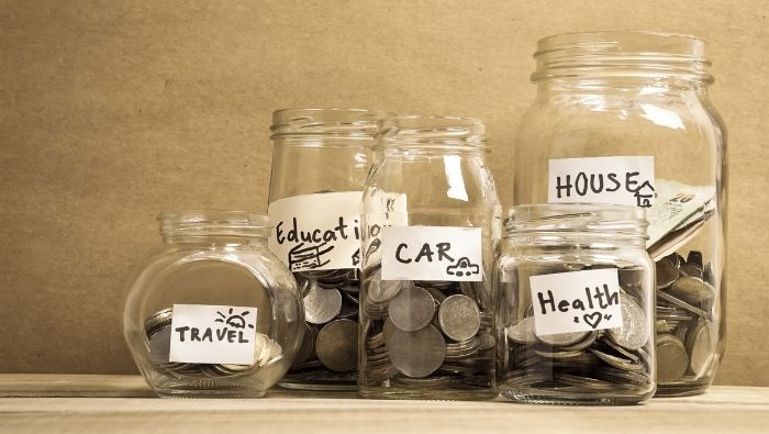 Choosing the Best Savings Strategy for Your Financial Goals photo