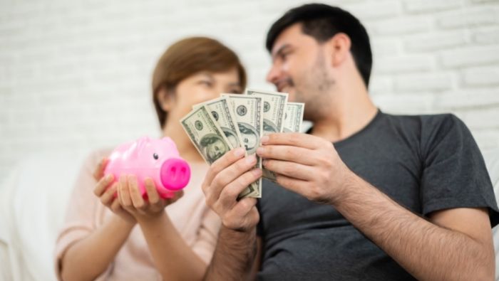 Couple's Finances Combine or Keep Separate photo