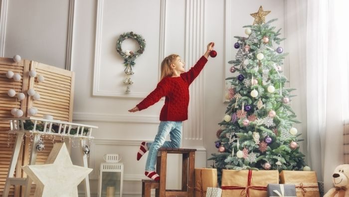 Keeping Christmas Tree Costs in Check photo